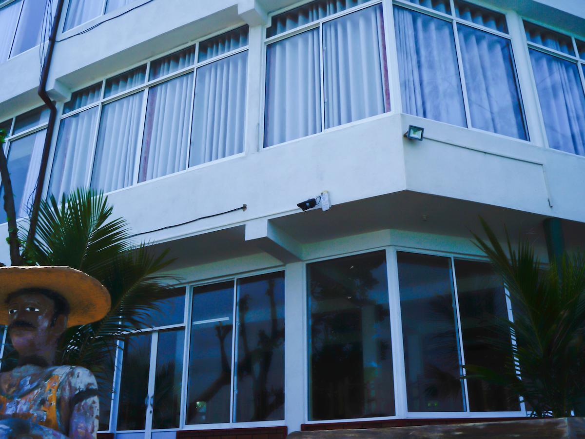 Sayurima Beach Hotel Ahangama Exterior photo