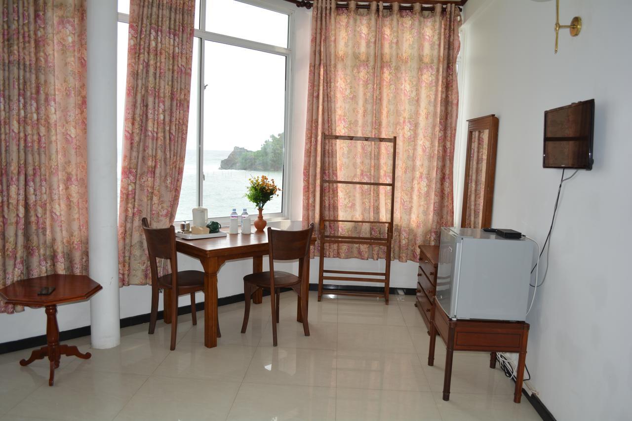 Sayurima Beach Hotel Ahangama Exterior photo